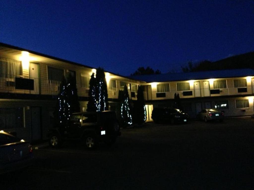 Cache Creek Inn Eksteriør bilde