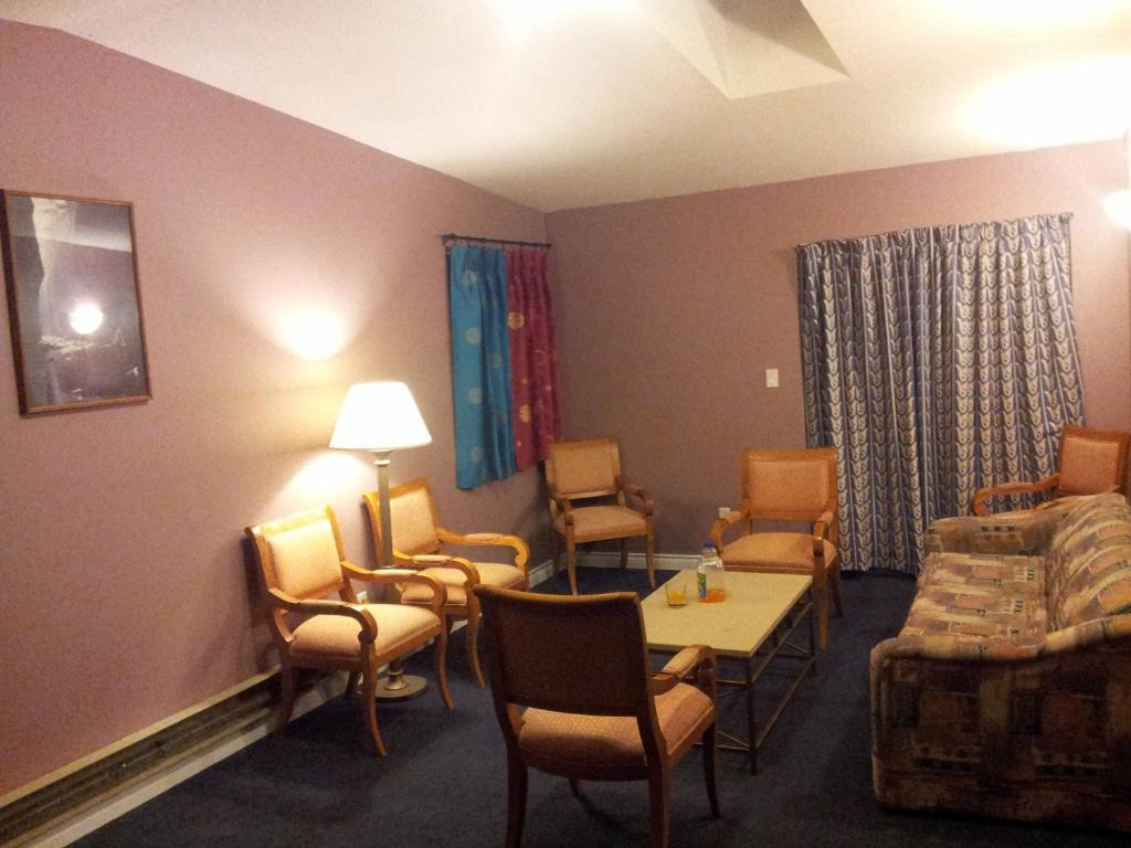 Cache Creek Inn Rom bilde