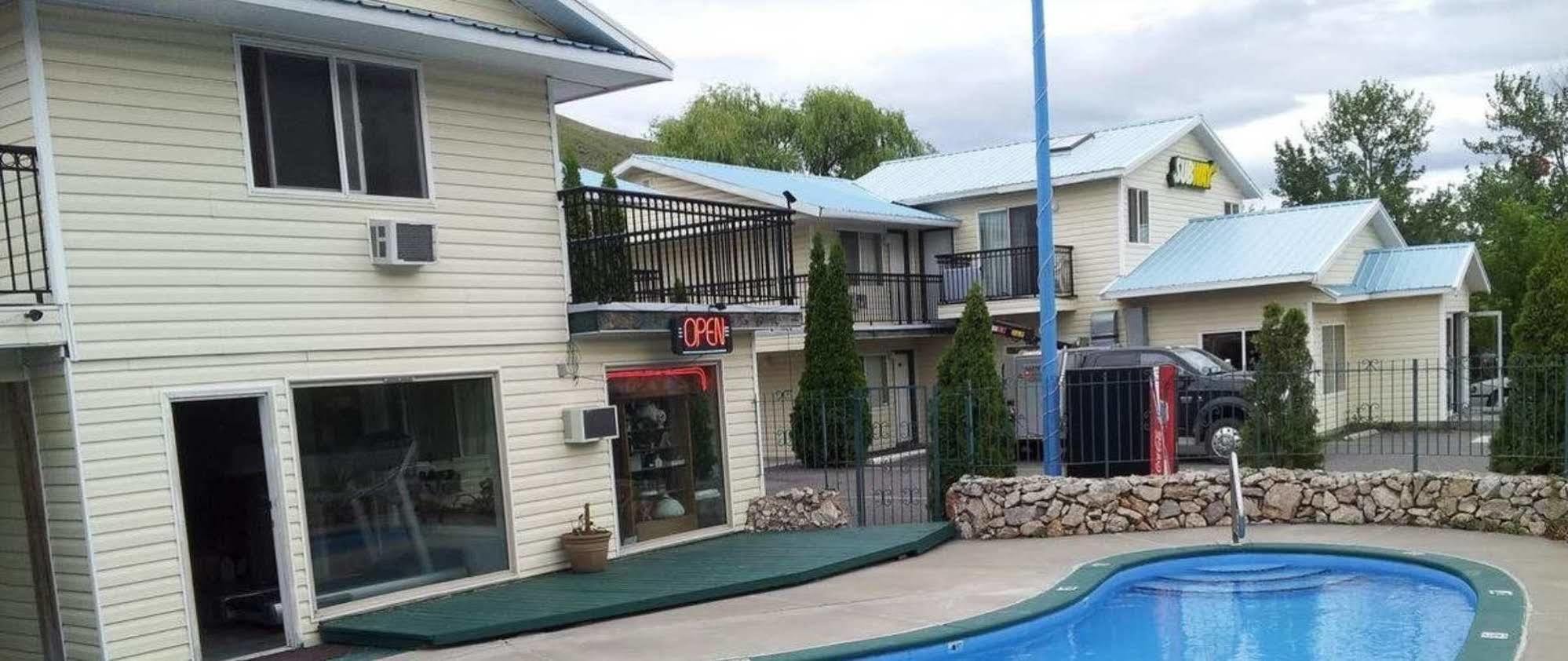 Cache Creek Inn Eksteriør bilde